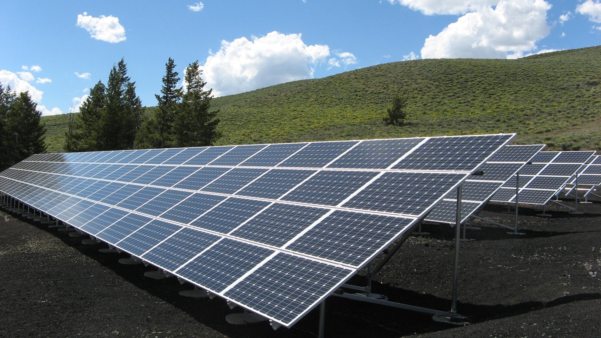 Read more about the article 10 Benefits of Solar Energy for Islanders: A Comprehensive Guide